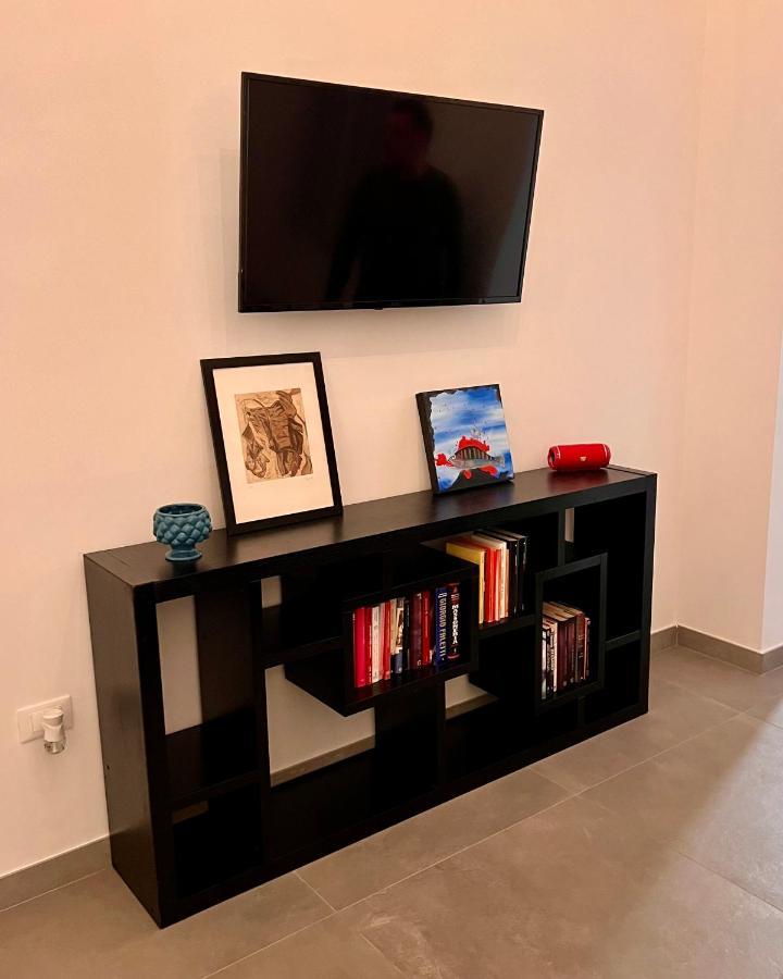 Grottebianche - Sicilian Apartment Catania Bagian luar foto
