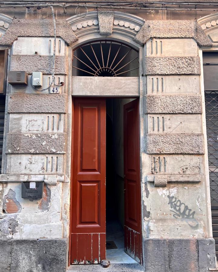 Grottebianche - Sicilian Apartment Catania Bagian luar foto